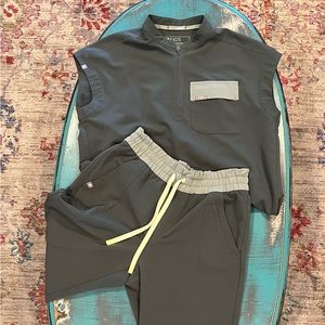 FIGS Bonsai scrub top